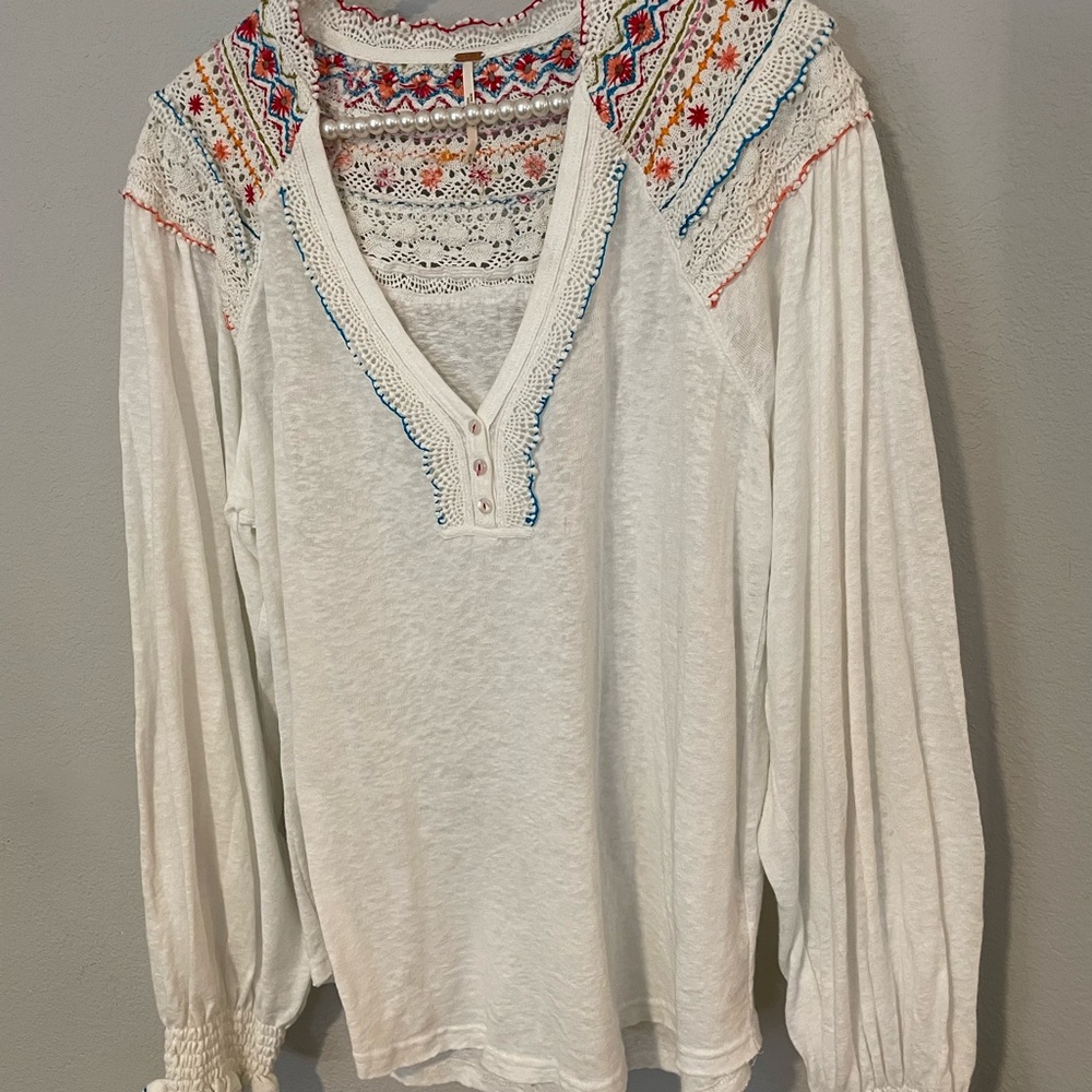 Free People Embroidered Cream Long Sleeve Blouse/Tunic